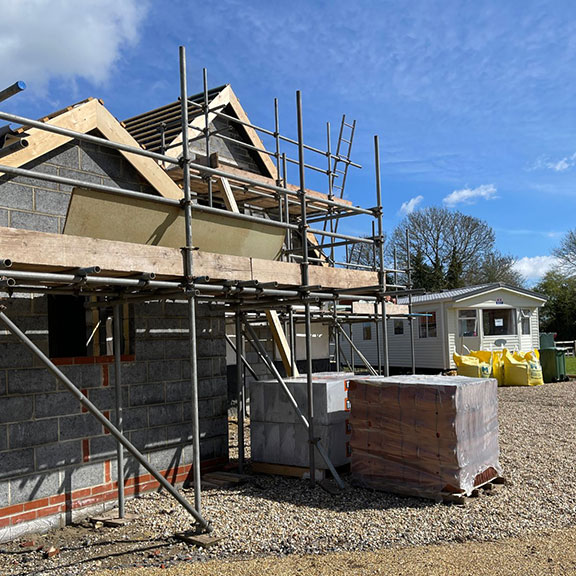 Static-hire-for-renovation-project Static caravan hire for renovation project